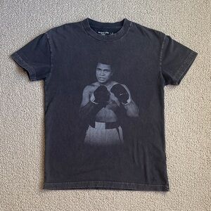 Abercrombie & Fitch Charcoal Graphic Tee